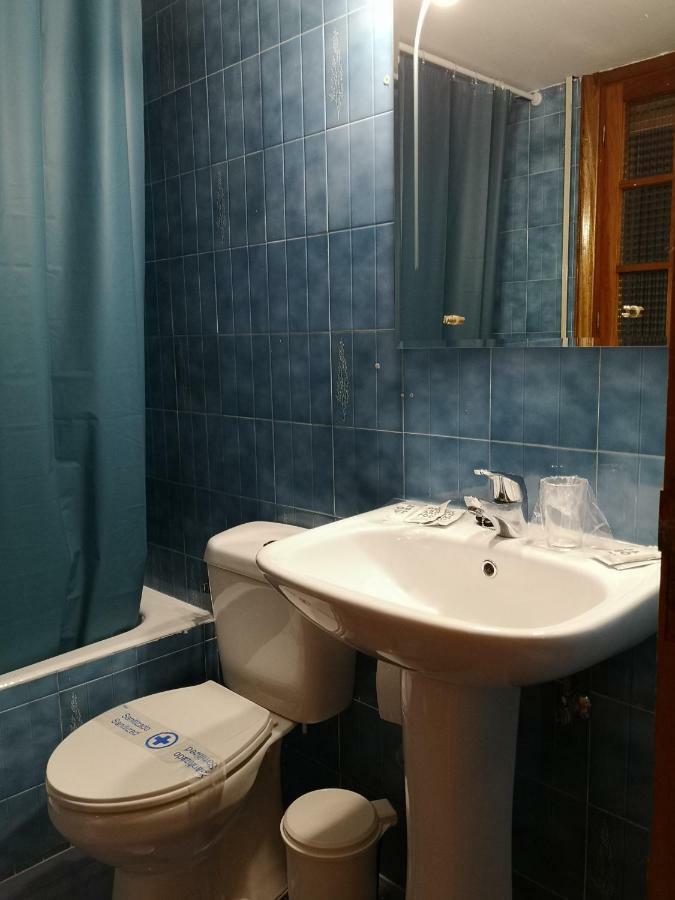 Hostal Becerril Becerril de la Sierra Extérieur photo