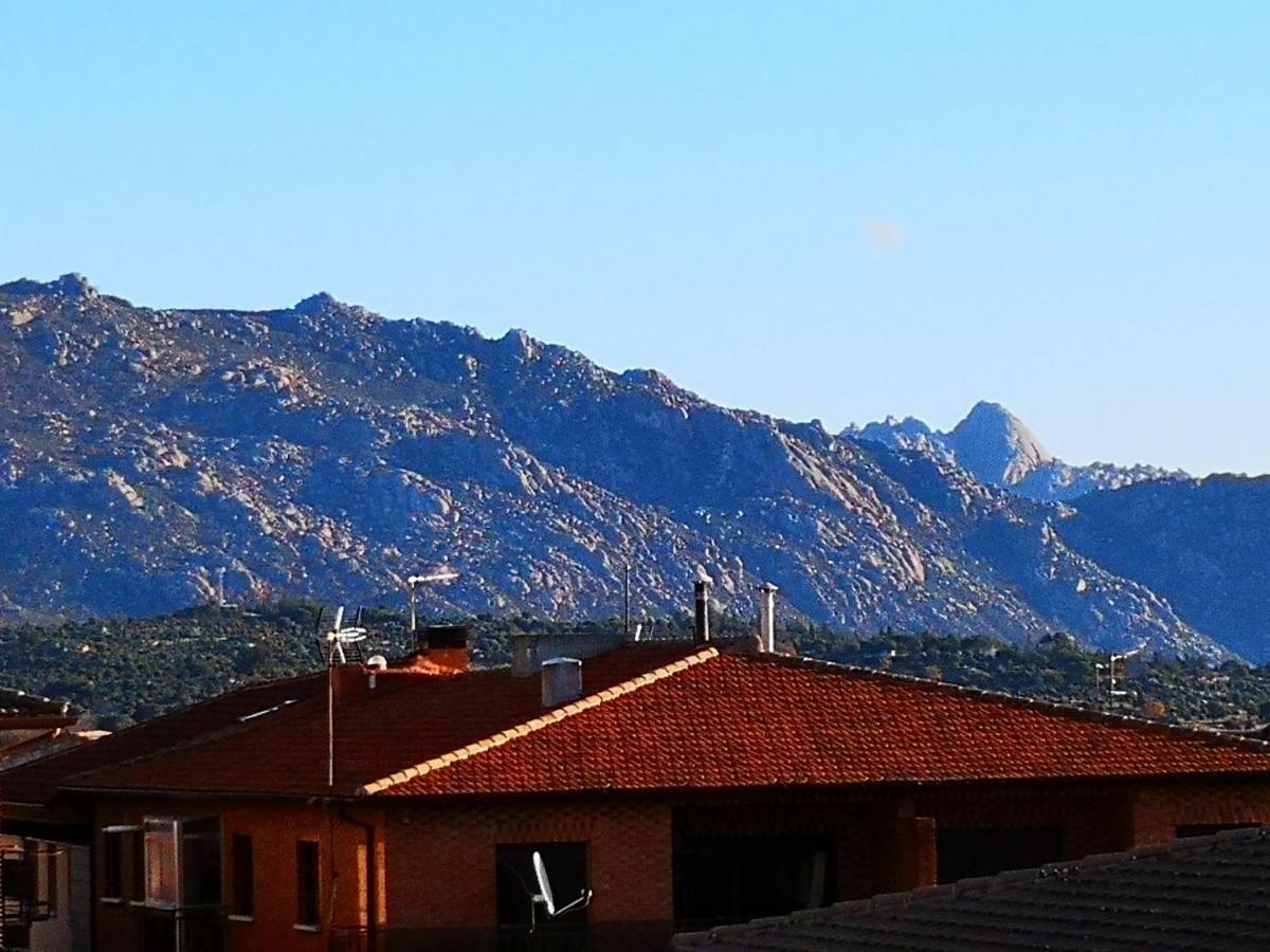 Hostal Becerril Becerril de la Sierra Extérieur photo